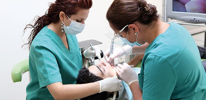 Técnico en Odontología Mención Higienista Dental